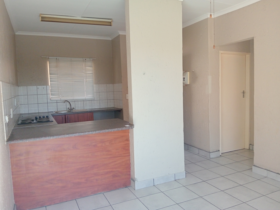 To Let 2 Bedroom Property for Rent in Waterval East North West